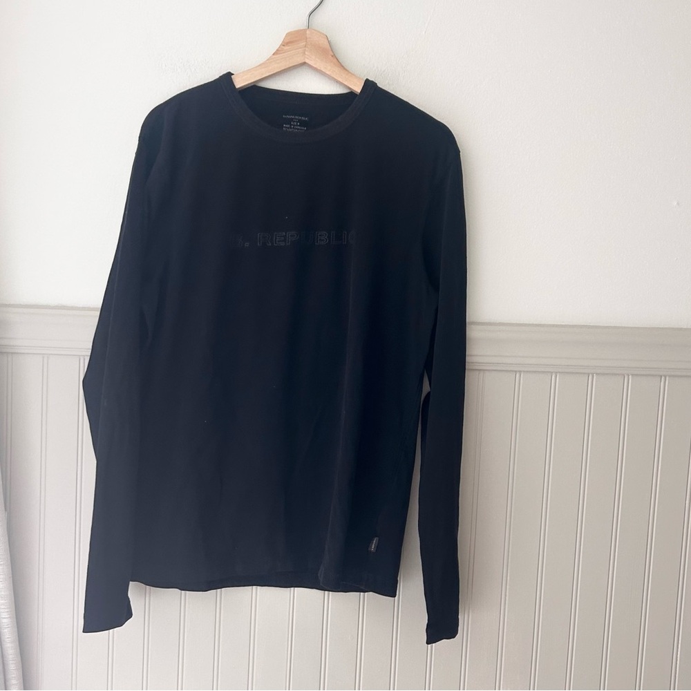 Banana Republic Medium Men's Black Long Sleeve Tee